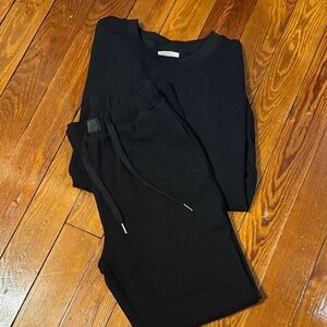 COMFRT - black waffle knit